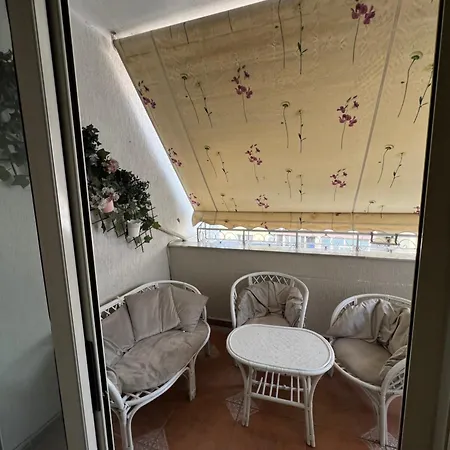 Cozy Grand アパート *