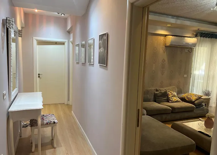 Apartment Cozy Grand Tirana